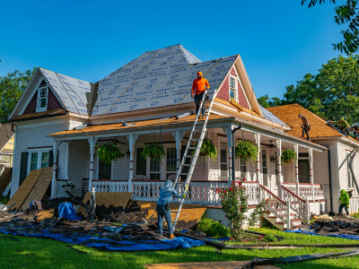 DIY Home Maintenance vs Hiring a Professional Home Maintenance Company